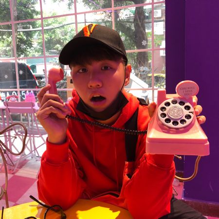 Yi - ID: 158043