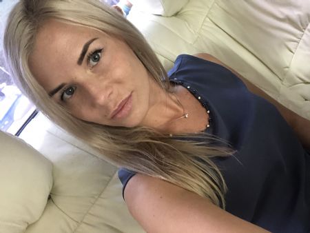 Kate - ID: 260922