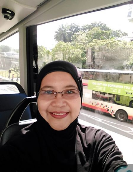 Siti - ID: 298265