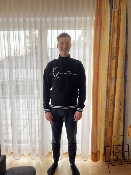 Christian - ID: 352686 - 669653