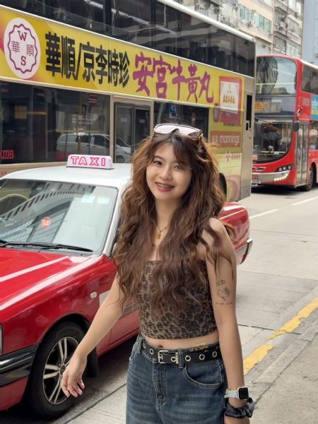 Yongyee - ID: 402896 - 733695