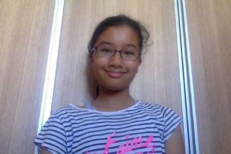 Rebecca - ID: 89058